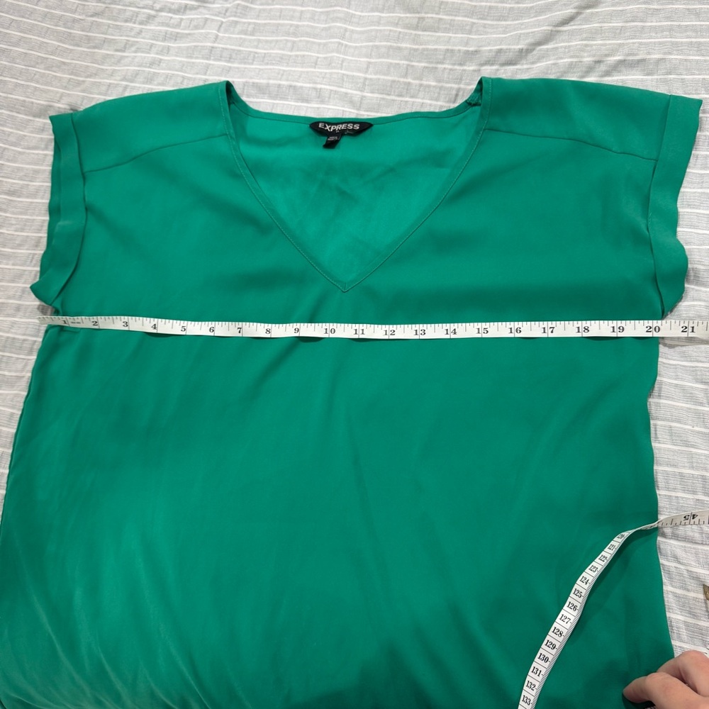 New Express V‎ Neck Blouse Large - Picture 4 of 6
